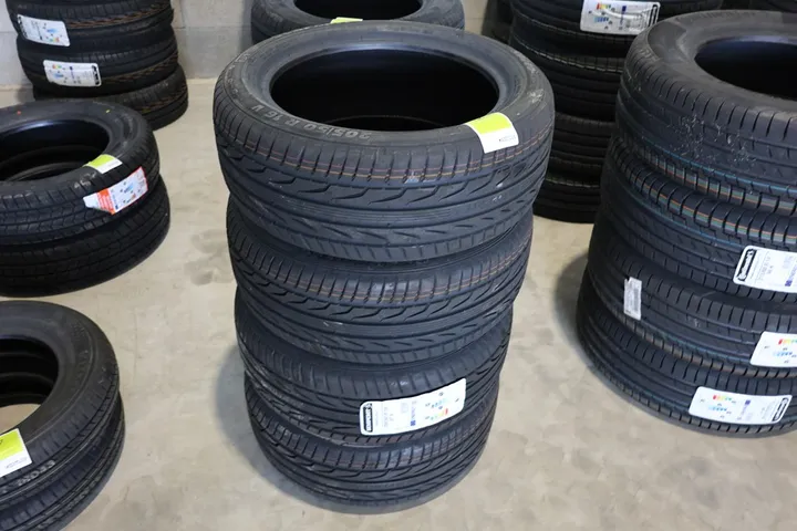 Semperit Speed Life 2 Sommerreifen Set Größe: 205/50 R 16